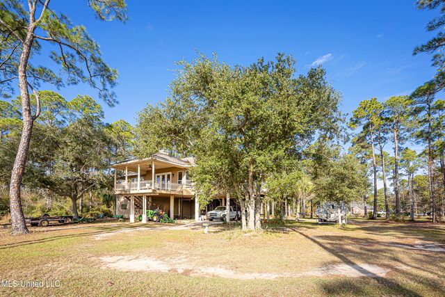 6301 Mary Mahoney Drive, Ocean Springs, MS 39564
