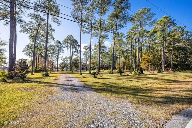 6301 Mary Mahoney Drive, Ocean Springs, MS 39564