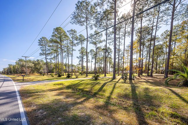 6301 Mary Mahoney Drive, Ocean Springs, MS 39564