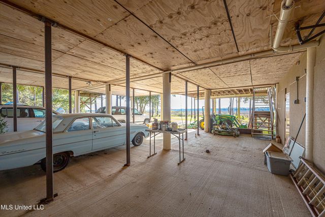 6301 Mary Mahoney Drive, Ocean Springs, MS 39564