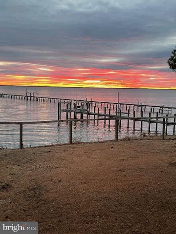 42195 WHITE POINT BEACH RD, Leonardtown, MD 20650