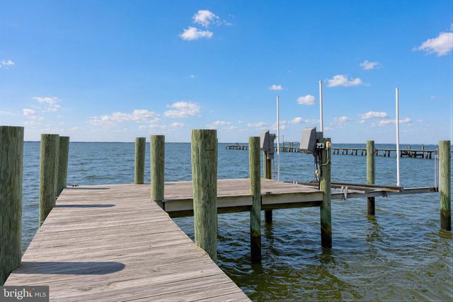 42195 WHITE POINT BEACH RD, Leonardtown, MD 20650