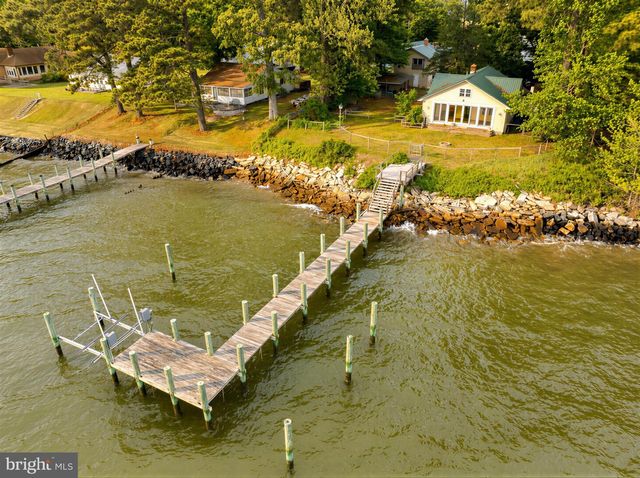 42195 WHITE POINT BEACH RD, Leonardtown, MD 20650
