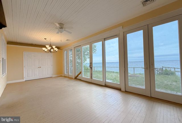 42195 WHITE POINT BEACH RD, Leonardtown, MD 20650