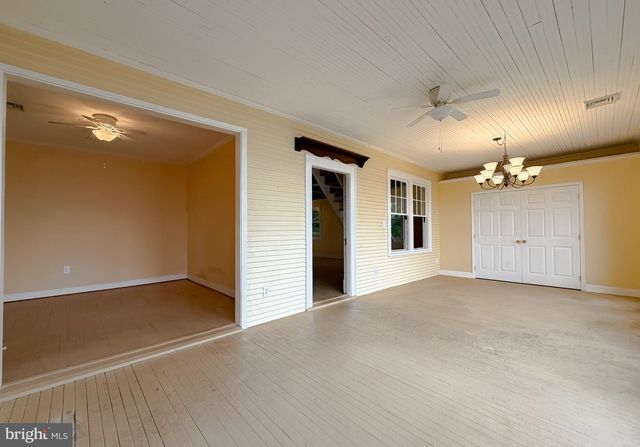 42195 WHITE POINT BEACH RD, Leonardtown, MD 20650