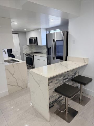 13850 SW 62nd St 303, Miami, FL 33183