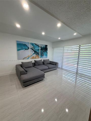 13850 SW 62nd St 303, Miami, FL 33183