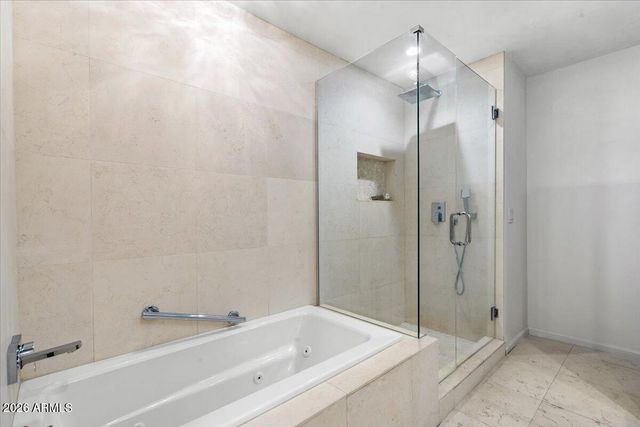 7922 E CRESTWOOD Way, Scottsdale, AZ 85250