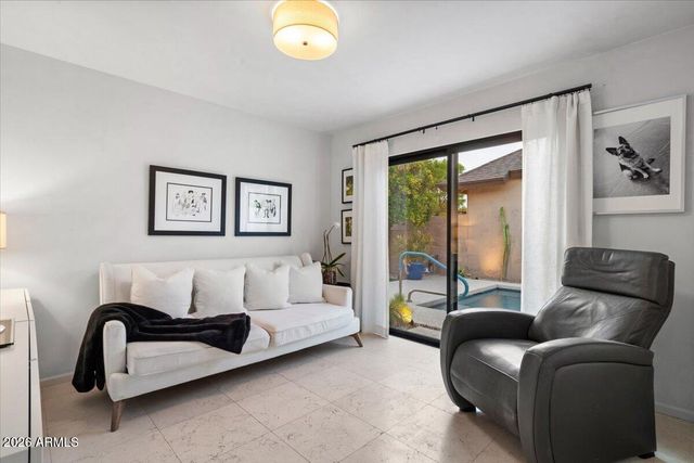 7922 E CRESTWOOD Way, Scottsdale, AZ 85250