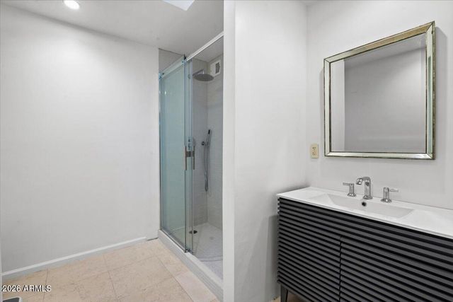 7922 E CRESTWOOD Way, Scottsdale, AZ 85250