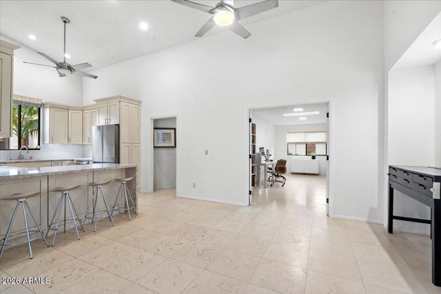 7922 E CRESTWOOD Way, Scottsdale, AZ 85250