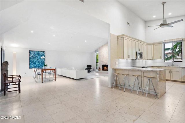 7922 E CRESTWOOD Way, Scottsdale, AZ 85250