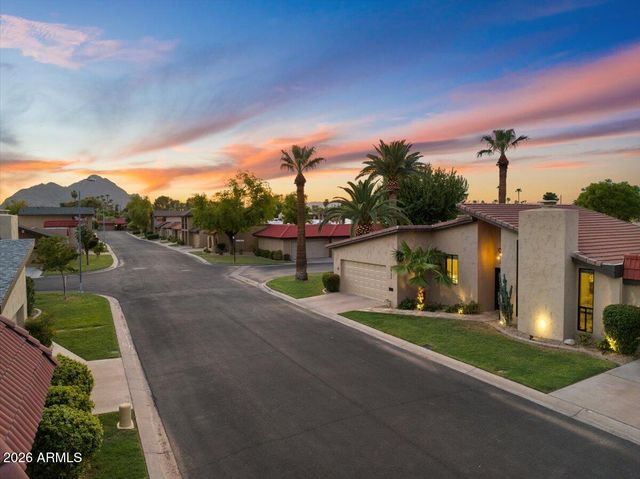 7922 E CRESTWOOD Way, Scottsdale, AZ 85250