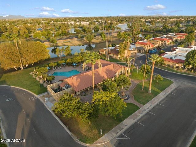 7922 E CRESTWOOD Way, Scottsdale, AZ 85250