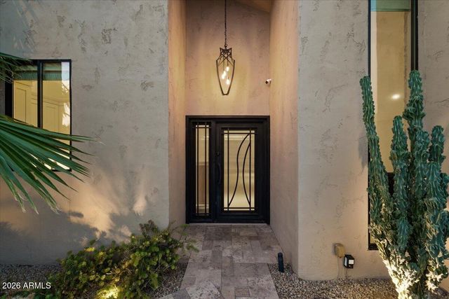 7922 E CRESTWOOD Way, Scottsdale, AZ 85250