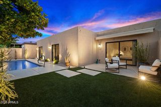 7922 E CRESTWOOD Way, Scottsdale, AZ 85250