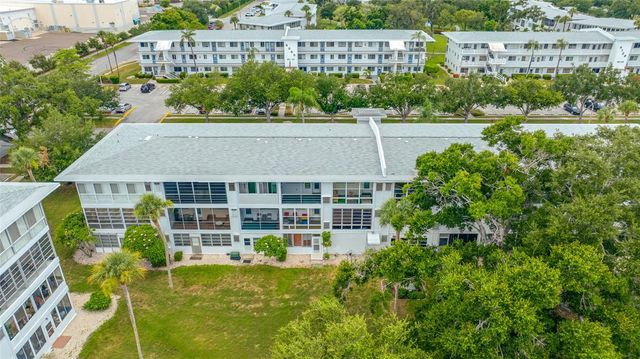 8075 112TH STREET 104, Seminole, FL 33772