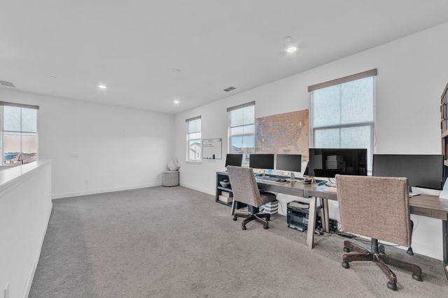 4957 Gold Rush Dr, Folsom, CA 95630