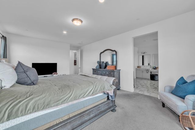 4957 Gold Rush Dr, Folsom, CA 95630