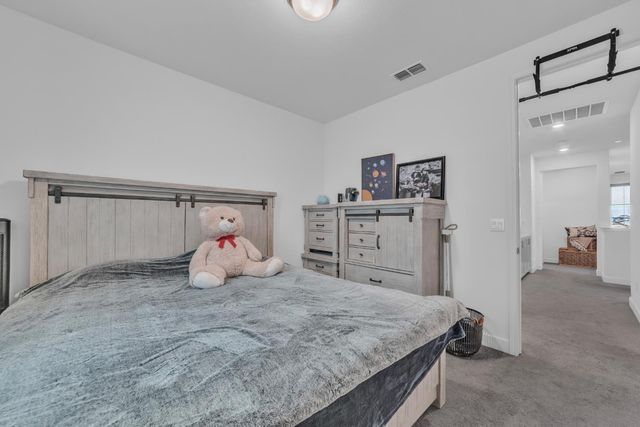 4957 Gold Rush Dr, Folsom, CA 95630