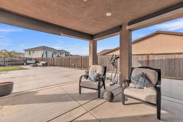 4957 Gold Rush Dr, Folsom, CA 95630