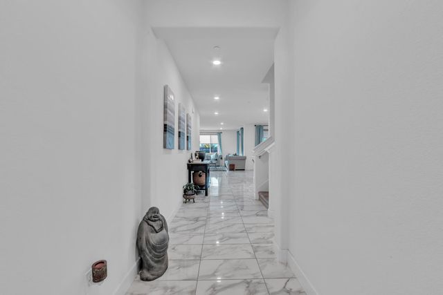 4957 Gold Rush Dr, Folsom, CA 95630