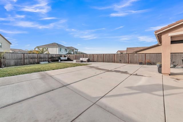 4957 Gold Rush Dr, Folsom, CA 95630