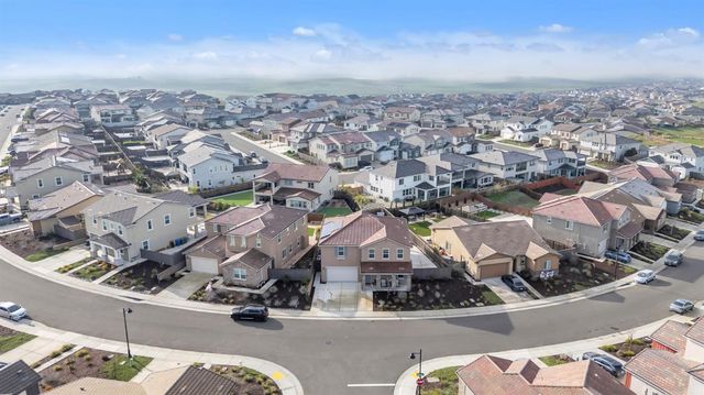 4957 Gold Rush Dr, Folsom, CA 95630