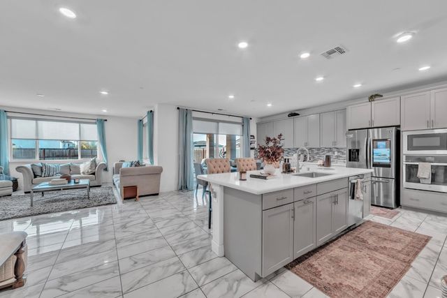 4957 Gold Rush Dr, Folsom, CA 95630