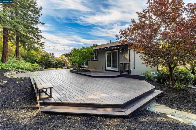 5756 Likins Ct, Martinez, CA 94553