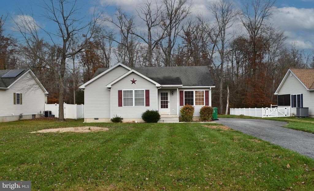 200 EVELYNDALE DR, Dover, DE 19901