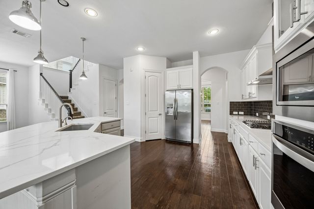 6827 Sunshade Lane, Dallas, TX 75236