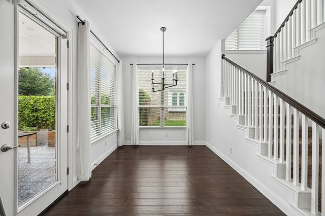 6827 Sunshade Lane, Dallas, TX 75236
