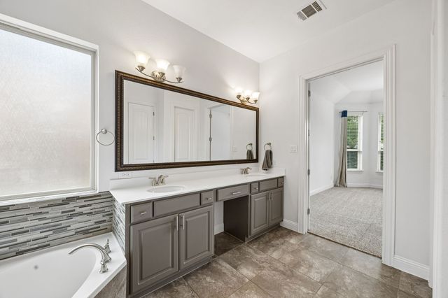 6827 Sunshade Lane, Dallas, TX 75236