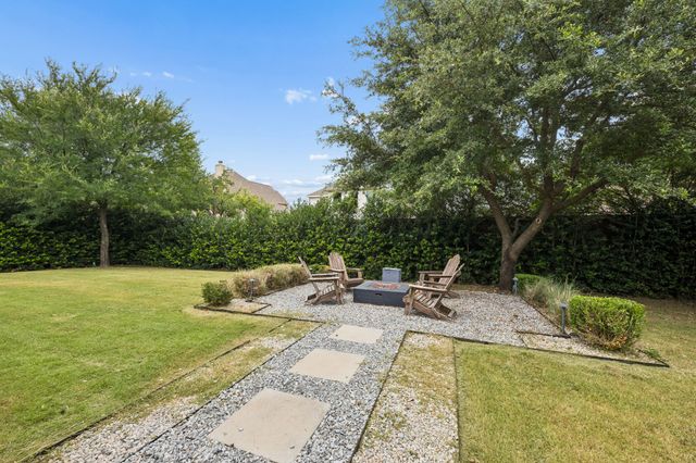 6827 Sunshade Lane, Dallas, TX 75236