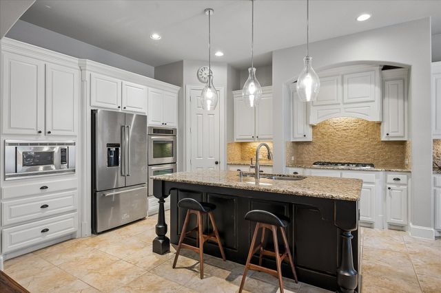 8305 Turtleback Court, Mckinney, TX 75070