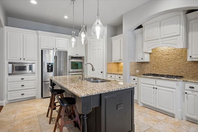 8305 Turtleback Court, Mckinney, TX 75070