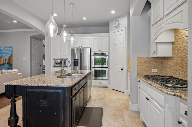 8305 Turtleback Court, Mckinney, TX 75070