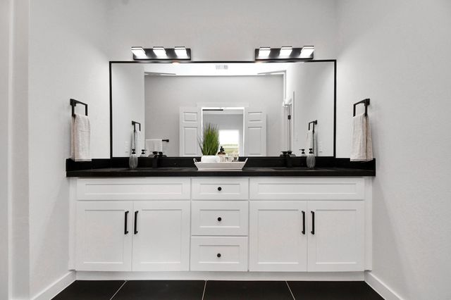 7926 Gladstone Street B, Houston, TX 77051