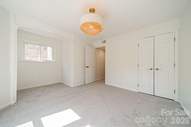 419 W 8th Street 49, Charlotte, NC 28202