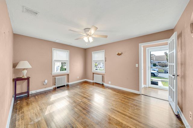 321 Maplegrove Avenue, Uniondale, NY 11553
