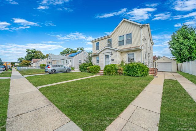 321 Maplegrove Avenue, Uniondale, NY 11553