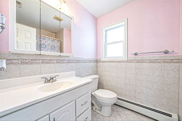 321 Maplegrove Avenue, Uniondale, NY 11553
