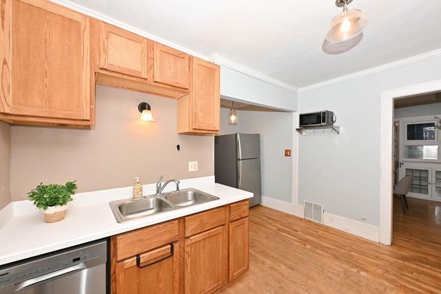 1915 N 53rd STREET, Milwaukee, WI 53208
