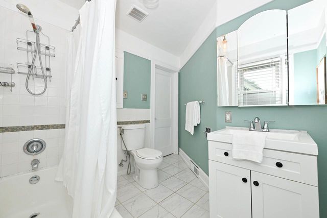 1915 N 53rd STREET, Milwaukee, WI 53208