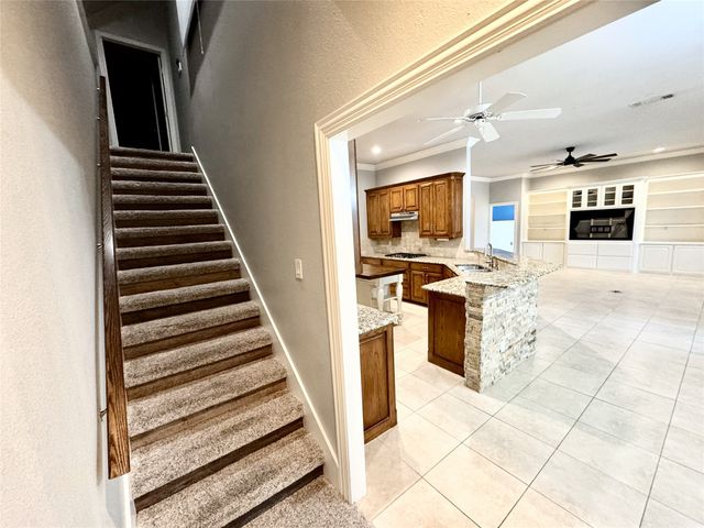 9763 Rock Dove Circle, Fort Worth, TX 76244