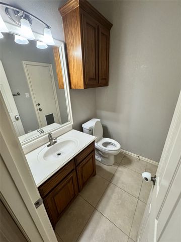 9763 Rock Dove Circle, Fort Worth, TX 76244