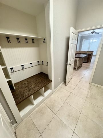 9763 Rock Dove Circle, Fort Worth, TX 76244