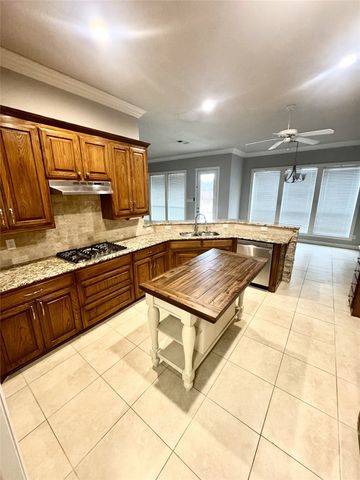 9763 Rock Dove Circle, Fort Worth, TX 76244