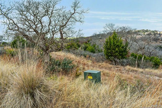 361 N Echo Falls, Comfort, TX 78013